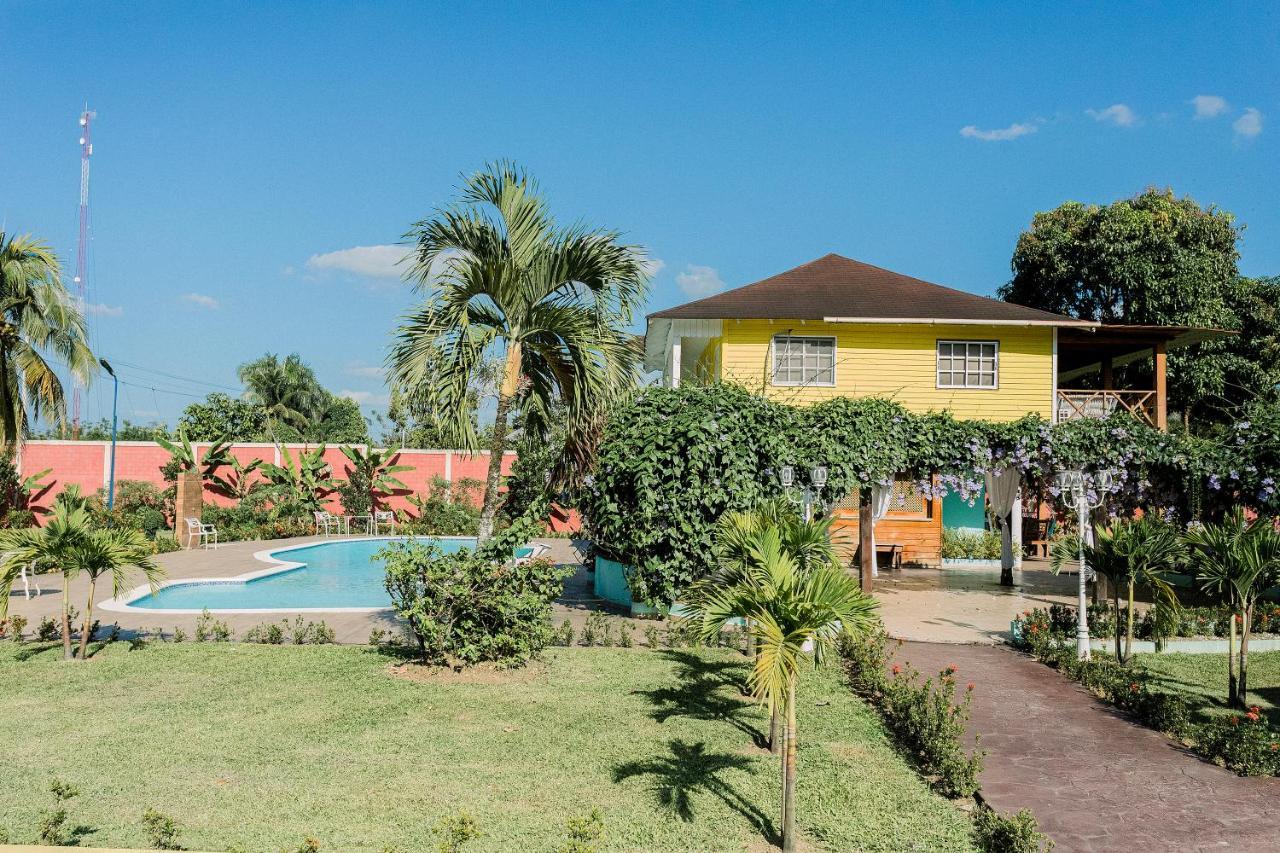 Rancho Guacamayos Hotel & Restaurantes Бонао Экстерьер фото