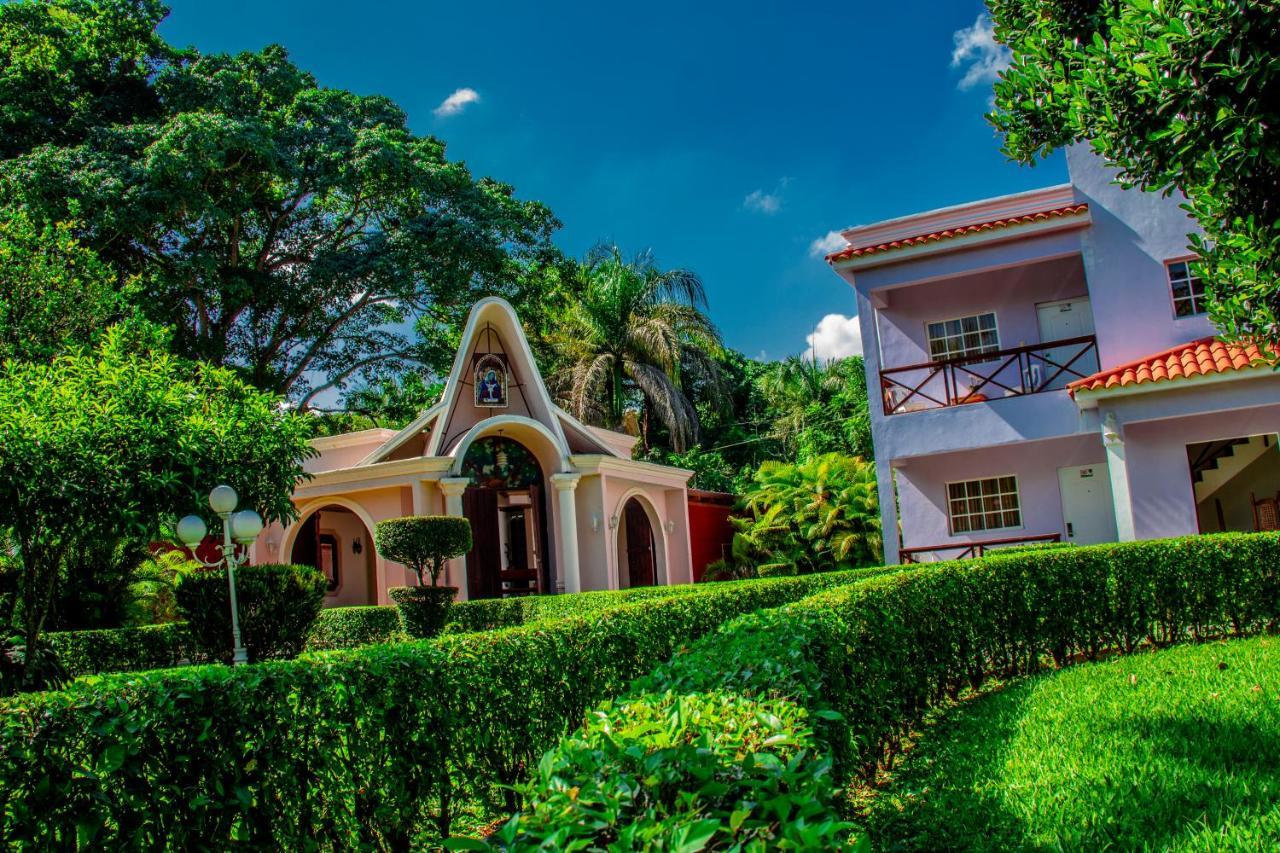 Rancho Guacamayos Hotel & Restaurantes Бонао Экстерьер фото