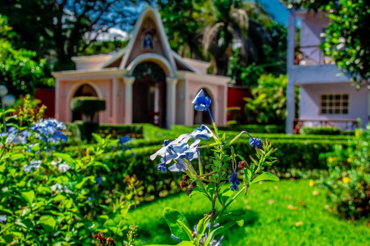 Rancho Guacamayos Hotel & Restaurantes Бонао Экстерьер фото