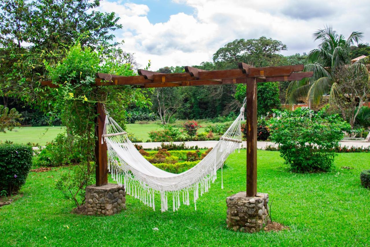 Rancho Guacamayos Hotel & Restaurantes Бонао Экстерьер фото