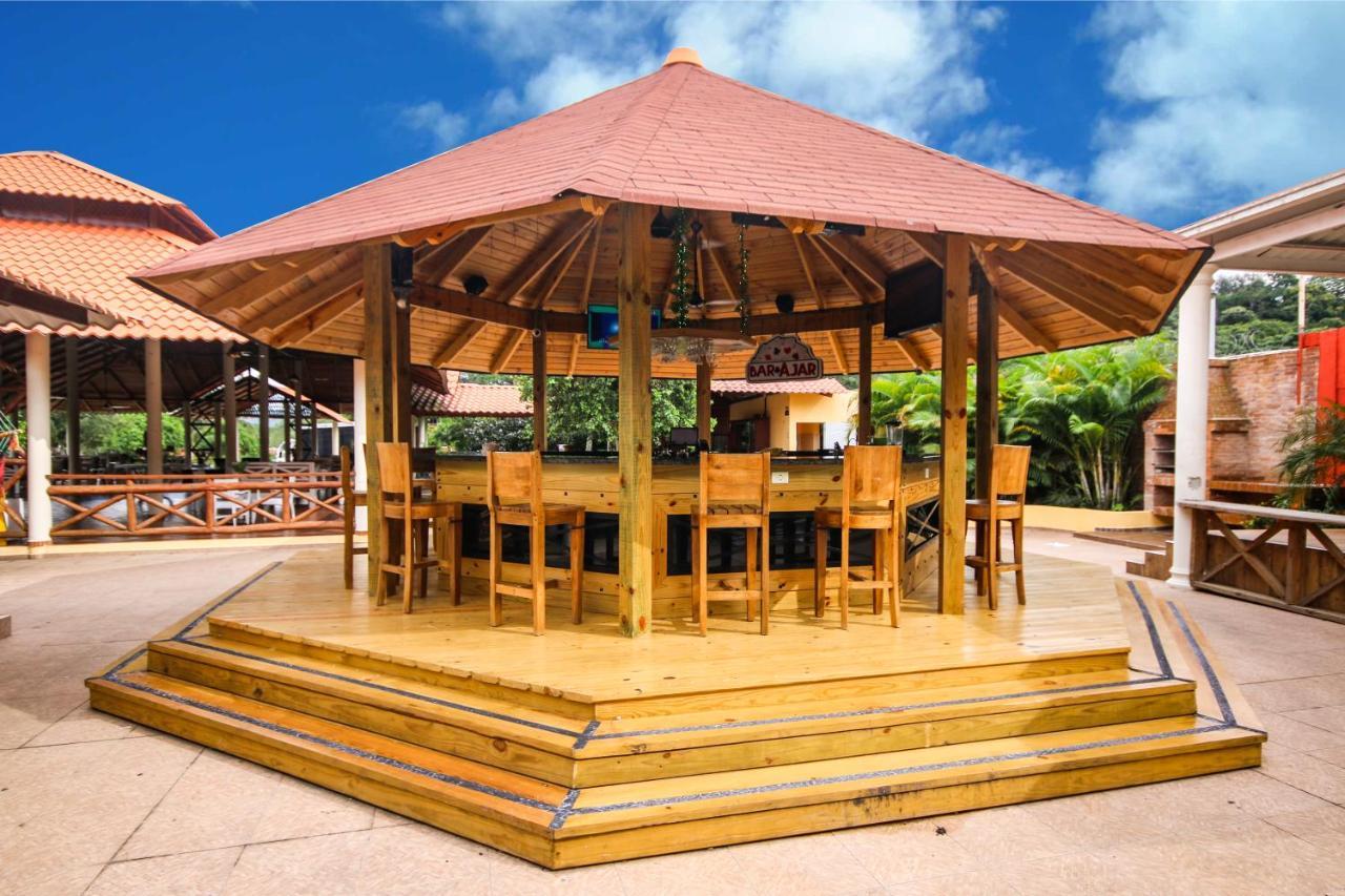 Rancho Guacamayos Hotel & Restaurantes Бонао Экстерьер фото