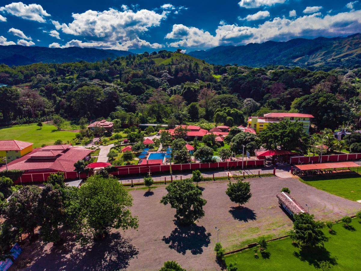 Rancho Guacamayos Hotel & Restaurantes Бонао Экстерьер фото